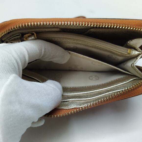 Tory Burch Camel Tan Leather Zip Around Credit Card Wristlet Wallet - Picture 15 of 16